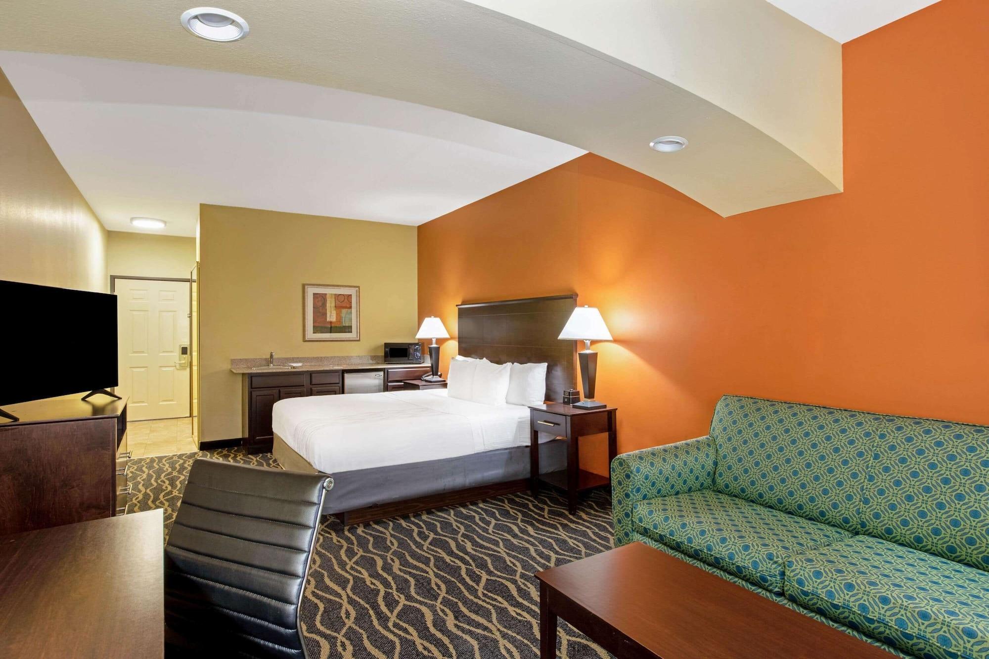 Hotel La Quinta By Wyndham Tulsa Airport / Expo Square Exterior foto